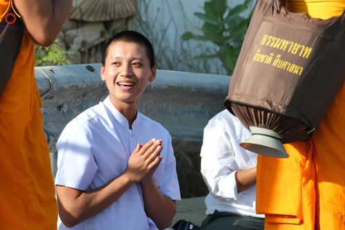 ภาพ No.193321:พิธีต้อนรับพระธรรมยาตรา ณ อนุสรณ์สถาน สถานที่เกิดในเพศสมณะ วัดสองพี่น้อง อำเภอสองพี่น้อง จังหวัดสุพรรณบุรี ในโครงการธรรมยาตรา กตัญญูบูชา มหาปูชนียาจารย์ พระมงคลเทพมุนี(สด จนฺทสโร) พระผู้ปราบมาร อนุสรณ์สถาน 7 แห่ง ปีที่ 13 วันที่ 11 มกราคม พ.ศ. 2568