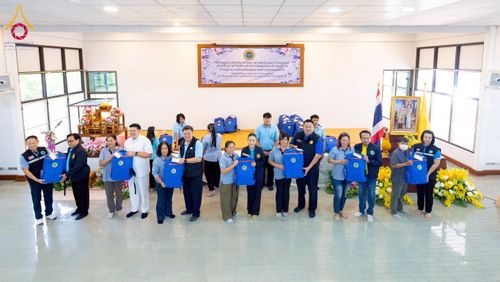 ภาพ No.259762:วันที่ 24 ตุลาคม พ.ศ. 2568 รพ.สต.คลองหนึ่ง อ.คลองหลวง สังกัด อบจ.ปทุมธานี จัดประชุมและมอบครุภัณฑ์ทางการแพทย์ เสริมพลัง อสม. ขับเคลื่อนสุขภาพชุมชนอย่างยั่งยืน ณ วัดพระธรรมกาย