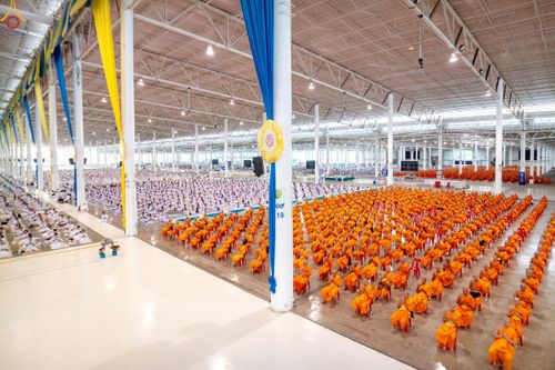 ภาพ No.243667:วันอาทิตย์ที่ 7 กันยายน พ.ศ. 2568 พิธีบูชาครูผู้ค้นพบวิชชาธรรมกาย , พิธีบูชาข้าวพระ ณ สภาธรรมกายสากล วัดพระธรรมกาย