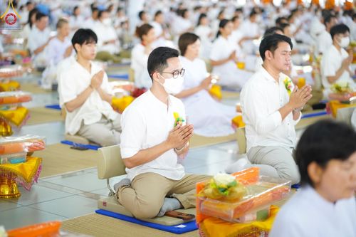 ภาพ No.153028:พิธีถวายภัตตาหารเมนูสวรรค์ ในพรรษาแห่งการเข้าถึงธรรม วันอังคารที่ 10 กันยายน พ.ศ. 2567 ครบรอบ 24 ปี วันละสังขาร คุณยายอาจารย์มหารัตนอุบาสิกาจันทร์ ขนนกยูง ณ หอฉันคุณยายอาจารย์ฯ วัดพระธรรมกาย