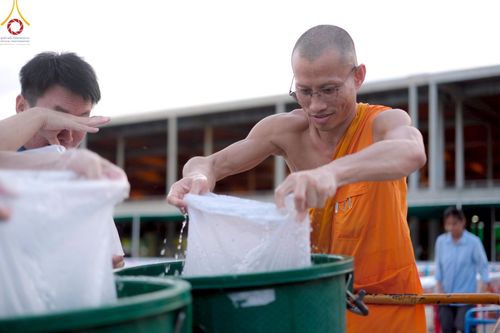 ภาพ No.218841:วันศุกร์ที่ 18 เมษายน พ.ศ. 2568 การเตรียมงานในลานธรรม , พระมหาธรรมกายเจดีย์ เพื่องานวันคุ้มครองโลก 22 เมษายน พ.ศ. 2568