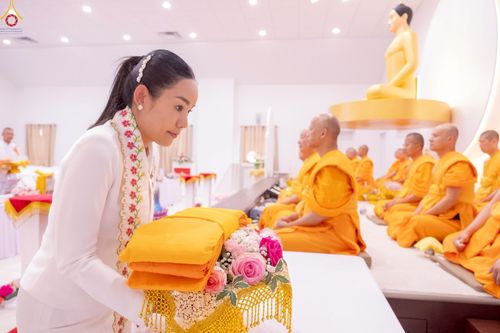 ภาพ No.234663:วันอาทิตย์ที่ 20 กรกฎาคม  พ.ศ.2568 พิธีทอดผ้าป่าภาคพื้นอเมริกา พิธีเจริญพระพุทธมนต์ ฉลองอาคารแก้วธรรมชัยรัตนอนันต์ วัดพระธรรมกายเทนเนสซี ประเทศสหรัฐอเมริกา