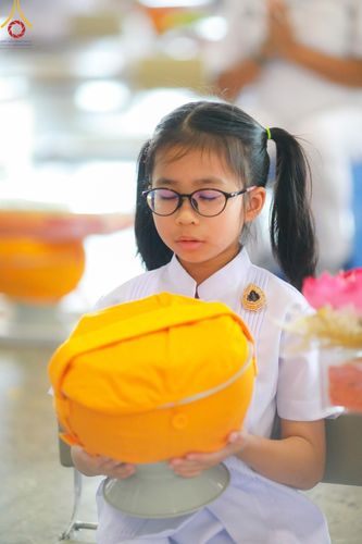 ภาพ No.131653:พิธีร่วมบุญบรรพชาสามเณร 5,000 รูป ณ บ้านแก้วเรือนทองคุณยาย สภาธรรมกายสากล วัดพระธรรมกาย วันเสาร์ที่ 23 มีนาคม พ.ศ. 2567