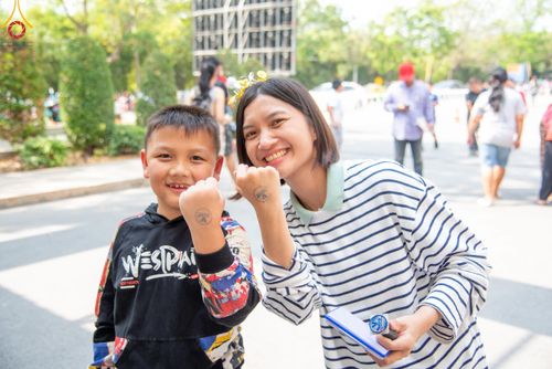 ภาพ No.111293:กิจกรรมงานวันเด็กแห่งชาติ รวมพลังเด็กเก่งและดี สร้างความดีสากล ปีที่ 6 ร่วมจัดโดย เทศบาลเมืองท่าโขลง พุทธสมาคมปทุมธานี องค์การบริหารส่วนตำบลคลองสาม ณ วัดพระธรรมกาย จ.ปทุมธานี วันที่ 13 มกราคม พ.ศ. 2567