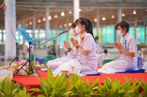 ภาพ No.78795:พิธีตักบาตร ข้าวสารอาหารแห้ง พิธีบูชาข้าวพระ ในวันอาทิตย์ต้นเดือนที่ 2 เมษายน พ.ศ. 2566