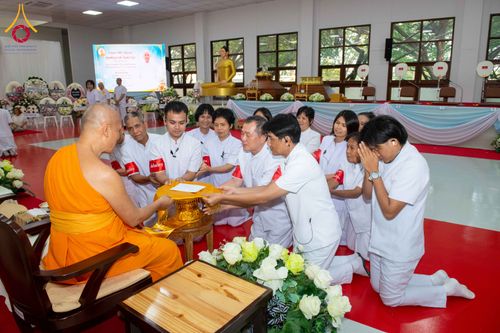 ภาพ No.314878:วันอาทิตย์ที่ 22 มีนาคม พ.ศ. 2569 พิธีบำเพ็ญกุศล คุณพ่อณรงค์ จินตมากุล  สิริอายุ 99 ปี 11 เดือน โยมบิดา พระครูปลัดรัตนวีรวัฒน์ (รังสฤษดิ์ อิทฺธิจินตโก) ที่ปรึกษาเจ้าคณะจังหวัดปทุมธานี เจ้าอาวาสวัดพระธรรมกาย  ณ ห้องปลูกศรัทธา 2 วัดพระธรรมกาย ปทุมธานี