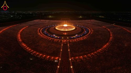 ภาพ No.312448:วันอังคารที่ 3 มีนาคม พ.ศ.2569 พิธีเวียนประทักษิณและจุดมาฆประทีป (ภาพชุดที่ 2) ณ ลานธรรมพระมหาธรรมกายเจดีย์ วัดพระธรรมกาย