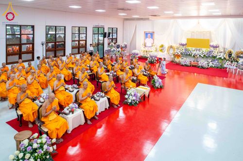 ภาพ No.315348:วันอังคารที่ 24 มีนาคม พ.ศ. 2569 พิธีบำเพ็ญกุศล คุณพ่อณรงค์ จินตมากุล  สิริอายุ 99 ปี 11 เดือน โยมบิดา พระครูปลัดรัตนวีรวัฒน์ (รังสฤษดิ์ อิทฺธิจินตโก) ที่ปรึกษาเจ้าคณะจังหวัดปทุมธานี เจ้าอาวาสวัดพระธรรมกาย  ณ ห้องปลูกศรัทธา 2 วัดพระธรรมกาย ปทุมธานี