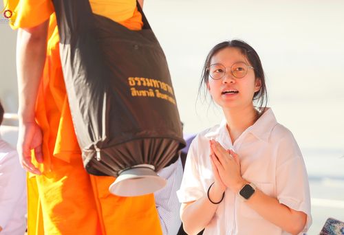 ภาพ No.279641:วันที่ 2 มกราคม พ.ศ.2569 พิธีต้อนรับพระธรรมยาตรา ครั้งที่ 1 ณ วัดพระธรรมกาย (วิหารหลวงปู่ - พระมหาธรรมกายเจดีย์)