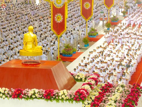 ภาพ No.318435:วันอาทิตย์ต้นเดือนที่ 5 เมษายน พ.ศ.2569 พิธีทอดผ้าป่าสมทบมหาสังฆทาน 40,000 กว่าวัดทั่วประเทศ ณ สภาธรรมกายสากล วัดพระธรรมกาย