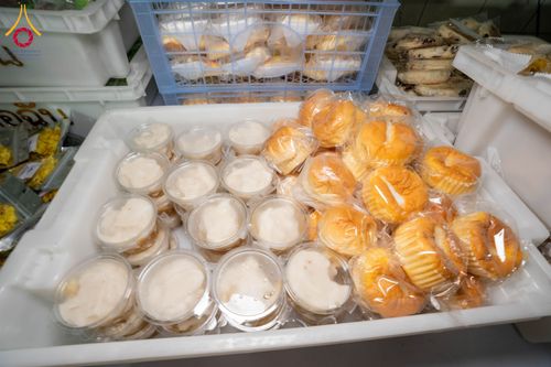 ภาพ No.296709:วันที่ 18 มกราคม พ.ศ. 2569 พิธีถวายภัตตาหารเป็นสังฆทาน แด่พระธรรมยาตรา ณ วัดโบสถ์บน ต.บางคูเวียง จ.นนทบุรี อนุสรณ์สถานลำดับที่ 4 สถานที่เกิดด้วยกายธรรม ในโครงการธรรมยาตรา กตัญญูบูชา มหาปูชนียาจารย์ พระมงคลเทพมุนี(สด จนฺทสโร) พระผู้ปราบมาร อนุสรณ์สถาน 7 แ