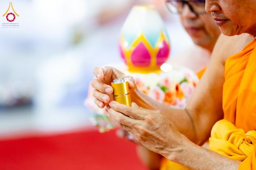 ภาพ No.315660:วันอาทิตย์ ที่ 22 มีนาคม พ.ศ. 2569 พิธีทอดผ้าป่าฉลองพระประธาน พิธีประดิษฐานพระบรมสารีริกธาตุในองค์พระประธาน พิธีจารึกชื่อบรรจุในแผ่นฌาน ณ ศูนย์ปฏิบัติธรรมสมุทรปราการ (บางบ่อ)