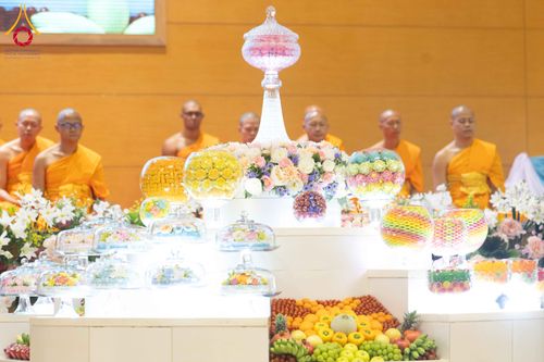 ภาพ No.308372:วันที่ 1  กุมภาพันธ์ พ.ศ. 2569 พิธีบูชาข้าวพระอาทิตย์ต้นเดือน ณ สภาธรรมกายสากล วัดพระธรรมกาย