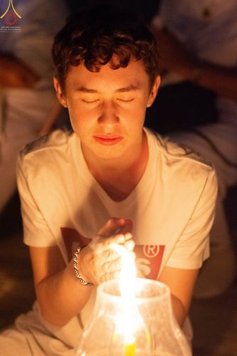 ภาพ No.75280:พิธีจุดประทีปถวายเป็นพุทธบูชา และบูชาธรรมมหาปูชนียาจารย์ ในโครงการธรรมยาตรากตัญญูบูชา มหาปูชนียาจารย์ พระมงคลเทพมุนี(สด จนฺทสโร) พระผู้ปราบมาร ปีที่ 11 ณ อนุสรณ์สถานลำดับที่ 7 สถานที่ขยายวิชชาธรรมกาย วัดพระธรรมกาย จ.ปทุมธานี วันที่ 31 มกราคม พ.ศ. 2566