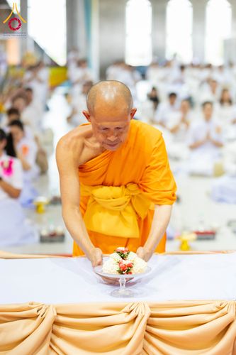 ภาพ No.315683:วันอาทิตย์ ที่ 22 มีนาคม พ.ศ. 2569 พิธีทอดผ้าป่าฉลองพระประธาน พิธีประดิษฐานพระบรมสารีริกธาตุในองค์พระประธาน พิธีจารึกชื่อบรรจุในแผ่นฌาน ณ ศูนย์ปฏิบัติธรรมสมุทรปราการ (บางบ่อ)