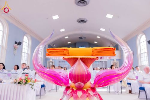 ภาพ No.318969:วันที่ 29 มีนาคม พ.ศ.2569 พิธีทอดผ้าป่าวัดพระธรรมกาย 20 ศูนย์สาขา และการประชุมภาคพื้นอเมริกา ไตรมาสที่ 1/2569 วัดพระธรรมกายชิคาโก ประเทศสหรัฐอเมริกา