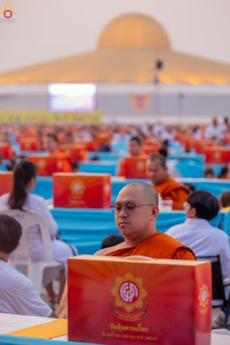 ภาพ No.324099:วันที่ 22 เมษายน พ.ศ.2569 (วันคุ้มครองโลก) พิธีถวายมหาสังฆทาน 40,000 กว่าวัดทั่วประเทศ ณ ลานธรรม พระมหาธรรมกายเจดีย์ วัดพระธรรมกาย