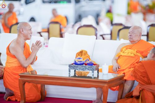 ภาพ No.342208:วันอาทิตย์ที่ 2 สิงหาคม พ.ศ.2569 วันสมาธิโลก การต้อนรับปฏิสันถารพระสังฆาธิการ ,พิธีบูชาข้าวพระ ณ สภาธรรมกายสากล วัดพระธรรมกาย