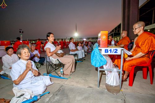 ภาพ No.325101:วันที่ 22 เมษายน พ.ศ.2569 (วันคุ้มครองโลก) พิธีถวายมหาสังฆทาน 40,000 กว่าวัดทั่วประเทศ (ชุดที่ 2) ณ ลานธรรม พระมหาธรรมกายเจดีย์ วัดพระธรรมกาย