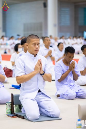 ภาพ No.321585:วันอาทิตย์ที่ 12 เมษายน พ.ศ.2569 กิจกรรมงานบุญวันอาทิตย์ สาธุชนปฏิบัติธรรมร่วมกัน ณ ห้องแก้วสารพัด 1 วัดพระธรรมกาย ปทุมธานี