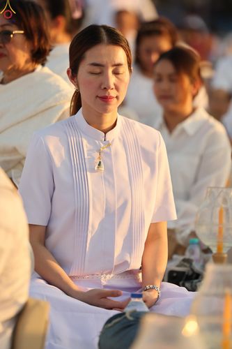 ภาพ No.302027:วันที่ 23 มกราคม พ.ศ. 2569 พิธีจุดประทีปธรรมถวายเป็นพุทธบูชา และบูชาธรรมมหาปูชนียาจารย์  ณ อนุสรณ์สถานลำดับที่ 5 สถานที่เผยแผ่วิชชาธรรมกายครั้งแรก อนุสรณ์สถานบางปลา วัดบางปลา อำเภอบางเลน จังหวัดนครปฐม ในโครงการธรรมยาตรา กตัญญูบูชา มหาปูชนียาจารย์ พระมงคล