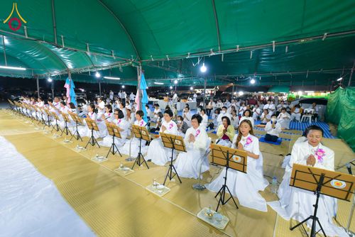 ภาพ No.301037:วันที่ 23 มกราคม พ.ศ. 2569 พิธีถวายภัตตาหารเป็นสังฆทาน แด่พระธรรมยาตรา ณ อนุสรณ์สถานบางปลา วัดบางปลา อำเภอบางเลน จังหวัดนครปฐม ในโครงการธรรมยาตรา กตัญญูบูชา มหาปูชนียาจารย์ พระมงคลเทพมุนี(สด จนฺทสโร) พระผู้ปราบมาร อนุสรณ์สถาน 7 แห่ง ปีที่ 14