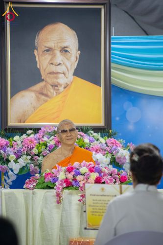 ภาพ No.289806:วันที่ 8 มกราคม พ.ศ. 2569 พิธีถวายภัตตาหารเป็นสังฆทาน แด่พระธรรมยาตรา ณ อนุสรณ์สถานคลองบางนางแท่น อ.สามพราน จ.นครปฐม ในโครงการธรรมยาตรา กตัญญูบูชา มหาปูชนียาจารย์ พระมงคลเทพมุนี(สด จนฺทสโร) พระผู้ปราบมาร อนุสรณ์สถาน 7 แห่ง ปีที่ 14