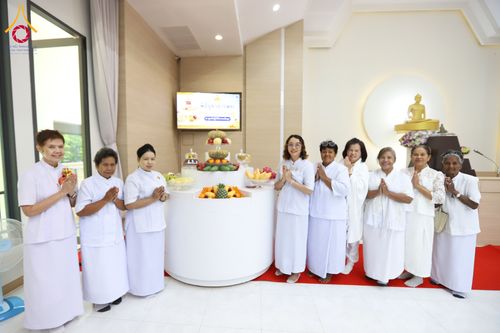 ภาพ No.327614:วันอาทิตย์ที่ 3 พฤษภาคม พ.ศ. 2569 พิธีบูชาข้าวพระและทอดผ้าระบบไฟฟ้า สุขพิมาน ศูนย์ปฏิบัติธรรมพัทลุง