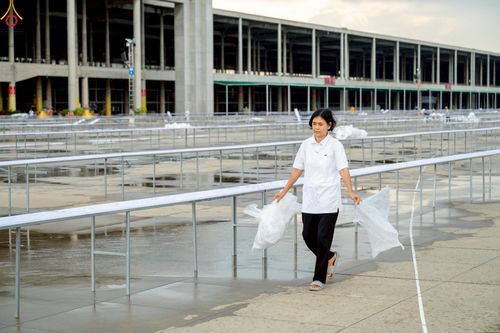 ภาพ No.225285:วันที่ 20 - 27 เมษายน พ.ศ. 2568 "ภาพแห่งความปลื้มที่ไม่มีวันจบ" คณะสงฆ์สามเณร เจ้าหน้าที่ และสาธุชน ร่วมแรงร่วมใจกันเตรียมงานและเก็บงาน เพื่อวันคุ้มครองโลก พิธีถวายมหาสังฆทานคณะสงฆ์ 40,000 กว่าวัดทั่วประเทศ