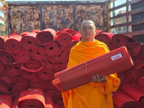 ภาพ No.191633:V.49 สารพัดV สารพัดดี ที่ธรรมยาตรา ในโครงการธรรมยาตรา กตัญญูบูชา มหาปูชนียาจารย์ พระมงคลเทพมุนี(สด จนฺทสโร) พระผู้ปราบมาร อนุสรณ์สถาน 7 แห่ง ปีที่ 13 ระหว่างวันที่ 2-31 มกราคม พ.ศ. 2568