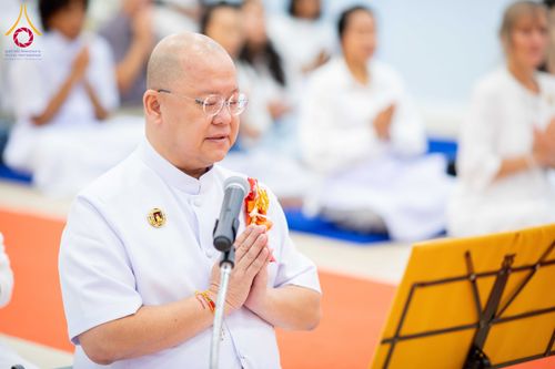 ภาพ No.313268:วันอาทิตย์ที่ 8 มีนาคม พ.ศ. 2569 พิธีสมโภชรูปเหมือนพระมงคลเทพมุนี (สด จนฺทสโร) และพิธีทอดผ้าป่าสามัคคีเพื่อสร้างวิหารพระมงคลเทพมุนี ณ วัดพุทธเคปทาวน์ ประเทศแอฟริกาใต้