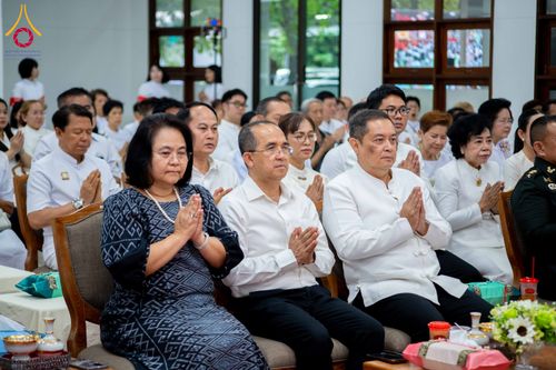 ภาพ No.314523:วันศุกร์ที่ 20 มีนาคม พ.ศ. 2569 พิธีบำเพ็ญกุศล คุณพ่อณรงค์ จินตมากุล โยมบิดา พระครูปลัดรัตนวีรวัฒน์ (รังสฤษดิ์ อิทฺธิจินตโก) ที่ปรึกษาเจ้าคณะจังหวัดปทุมธานี เจ้าอาวาสวัดพระธรรมกาย  ณ ห้องปลูกศรัทธา 2 วัดพระธรรมกาย ปทุมธานี