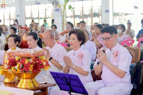 ภาพ No.284412:วันอาทิตย์ที่ 19 ตุลาคม 2568 พิธีทอดกฐินสามัคคีทั่วไทย โดยคณะศิษยานุศิษย์ บูชาธรรม 81 ปี หลวงพ่อธัมมชโย ณ วัดเอนกพิมพรประชานาถ อ.เมือง จ.สมุทรสงคราม