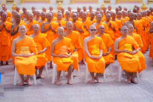 ภาพ No.280448:วันที่ 4 ธันวาคม พ.ศ. 2568 พิธีอุปสมบทหมู่ ในโครงการบวชบูชาธรรมมหาปูชนียาจารย์ 4 วัด ในจังหวัดบุรีรัมย์