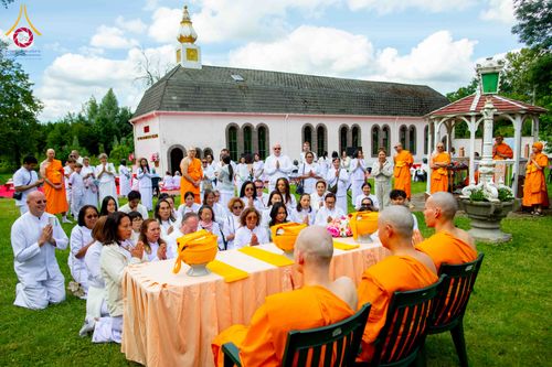 ภาพ No.336836:วันที่ 14 มิถุนายน พ.ศ. 2569 พิธีอุปสมบทธรรมทายาท นานาชาติยุโรปรุ่นที่ 11 เบลเยียม
