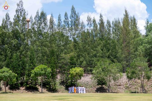 ภาพ No.340584:วันที่ 24-25 กรกฎาคม พ.ศ. 2569 โครงการพัฒนาคุณธรรม จริยธรรม สำหรับนักเรียนนายสิบตำรวจ (นสต.) รุ่นที่ 17 ศูนย์ฝึกอบรมตำรวจภูธรภาค 1 ได้จัดกิจกรรม WalkRally สวดมนต์นั่งสมาธิ และฟังธรรมจากพระอาจารย์ ณ ศูนย์ปฏิบัติธรรมเวิล์ดพีช วัลเล่ย์ (World Peace Valley) 