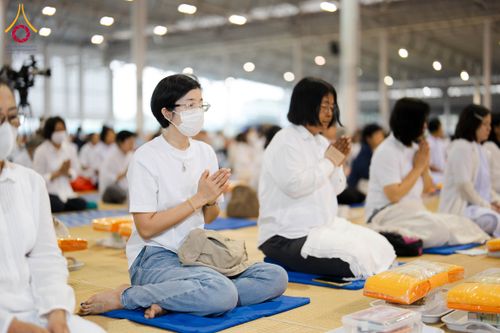 ภาพ No.306238:วันที่ 30 มกราคม พ.ศ. 2569 พิธีถวายภัตตาหารเป็นสังฆทาน แด่พระธรรมยาตรา ณ วัดพระธรรมกาย  จังหวัดปทุมธานี ในโครงการธรรมยาตรา กตัญญูบูชา มหาปูชนียาจารย์ พระมงคลเทพมุนี(สด จนฺทสโร) พระผู้ปราบมาร อนุสรณ์สถาน 7 แห่ง ปีที่ 14