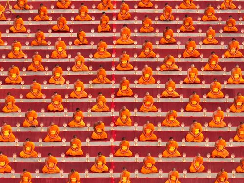 ภาพ No.75213:พิธีจุดประทีปถวายเป็นพุทธบูชา และบูชาธรรมมหาปูชนียาจารย์ ในโครงการธรรมยาตรากตัญญูบูชา มหาปูชนียาจารย์ พระมงคลเทพมุนี(สด จนฺทสโร) พระผู้ปราบมาร ปีที่ 11 ณ อนุสรณ์สถานลำดับที่ 7 สถานที่ขยายวิชชาธรรมกาย วัดพระธรรมกาย จ.ปทุมธานี วันที่ 31 มกราคม พ.ศ. 2566