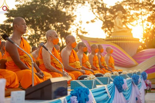 ภาพ No.112664:พิธีตักบาตรพระธรรมยาตราฯ ณ วัดสองพี่น้อง จ.สุพรรณบุรี วันที่ 15 มกราคม พ.ศ. 2567