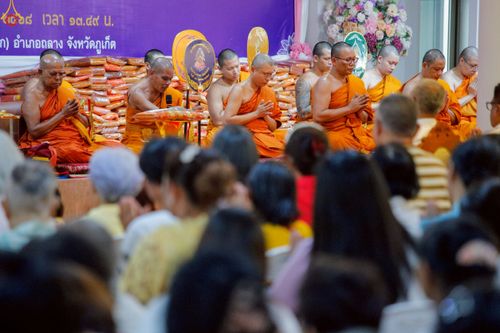 ภาพ No.260407:วันที่ 19 ตุลาคม พ.ศ. 2568 พิธีทอดกฐินสามัคคีทั่วไทย 30,000 วัด โดยคณะศิษยานุศิษย์ บูชาธรรม 81 ปี หลวงพ่อธัมมชโย ณ วัดเทพวนาราม ต.ศรีสุนทร อ.ถลาง จ.ภูเก็ต