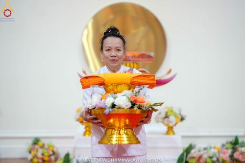 ภาพ No.161354:วัดพระธรรมกายลอนดอน สหราชอาณาจักร จัดงานบุญ น้อมถวายเป็นพุทธบูชา และบูชาธรรมเนื่องในวาระ 140 ปี วันคล้ายวันเกิดด้วยรูปกายเนื้อของ พระมงคลเทพมุนี (สด จนฺทสโร) พระผู้ปราบมาร ในวันที่ 10 ตุลาคม พ.ศ. 2567