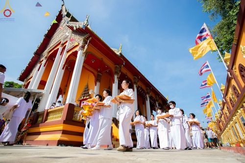 ภาพ No.92907:พิธีทอดกฐินสามัคคีทั่วไทย 5,000 วัด โดยคณะศิษยานุศิษย์วัดพระธรรมกาย  น้อมบูชาธรรม 79 ปี หลวงพ่อธัมมชโย  ณ วัดเตาปูน จ.ชลบุรี วันที่ 8 พฤศจิกายน พ.ศ. 2566