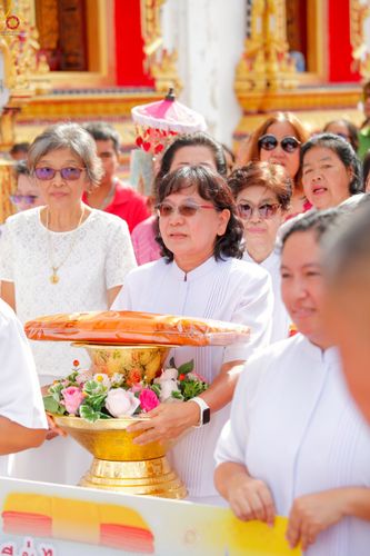 ภาพ No.260355:วันที่ 19 ตุลาคม พ.ศ. 2568 พิธีทอดกฐินสามัคคีทั่วไทย 30,000 วัด โดยคณะศิษยานุศิษย์ บูชาธรรม 81 ปี หลวงพ่อธัมมชโย ณ วัดไชยธาราราม ต.ฉลอง อ.เมืองภูเก็ต จ.ภูเก็ต