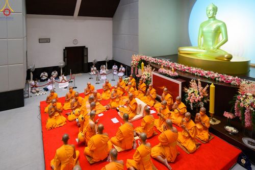 ภาพ No.82805:พิธีอุปสมบทหมู่ ในโครงการพระพี่เลี้ยงเข้าพรรษา, ธรรมทายาทอุดมศึกษารุ่นที่ 50 (ภาคฤดูฝน) และธรรมทายาทพุทธศาสตร์สากล รุ่นที่ 7 (ภาคฤดูฝน) วันอาทิตย์ที่ 18 มิถุนายน พ.ศ. 2566 ณ วัดพระธรรมกาย จ.ปทุมธานี