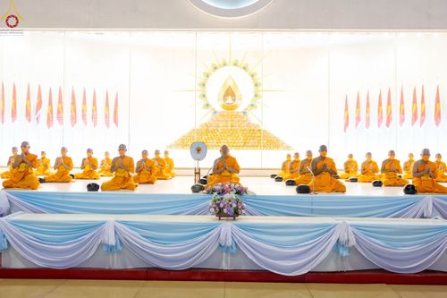 ภาพ No.75519:วัดพระธรรมกายจัด งานบุญวันอาทิตย์ต้นเดือน  มีกิจกรรมดังนี้ พิธีตักบาตร, พิธีบูชาข้าวพระ พระธรรมยาตรารับประกาศนียบัตร โครงการธรรมยาตราฯ ปีที่ 11 ในวันที่ 5 กุมภาพันธ์ พ.ศ. 2566 ณ วัดพระธรรมกาย อ.คลองหลวง จ.ปทุมธานี