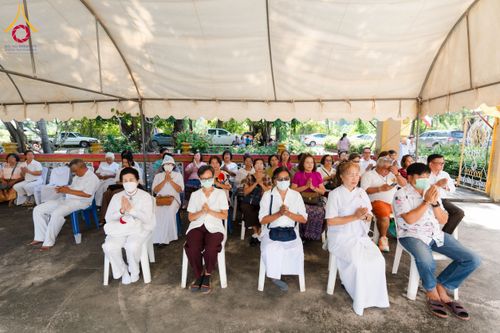 ภาพ No.173032:พิธีทอดกฐิน วัดนาบุญเฉลิมราษร์ ปราจีนบุรี ในโครงการกฐินสามัคคีทั่วไทย 30,000 วัด บูชาธรรม 80 ปี หลวงพ่อธัมมชโย โดยคณะศิษยานุศิษย์วัดพระธรรมกาย วันที่ 2 พฤศจิกายน พ.ศ. 2567