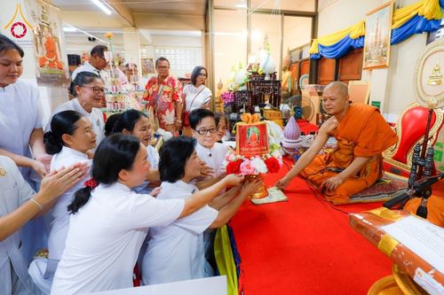 ภาพ No.179019:พิธีทอดกฐิน ณ วัดบางน้ำผึ้งใน อ.พระประแดง จ.สมุทรปราการ ในโครงการกฐินสามัคคีทั่วไทย 30,000 วัด บูชาธรรม 80 ปี หลวงพ่อธัมมชโย โดยคณะศิษยานุศิษย์วัดพระธรรมกาย วันที่ 26 ตุลาคม พ.ศ. 2567