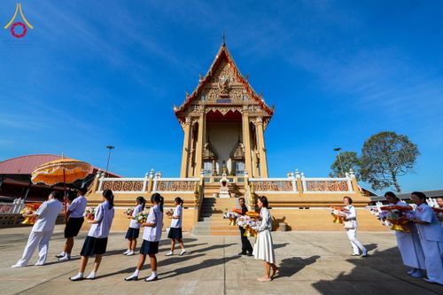 ภาพ No.196547:พิธีทอดผ้าป่าทำนุบำรุงศาสนสถาน ณ วัดไทยเจริญ ตำบลบางขุนกอง อำเภอบางกรวย จังหวัดนนทบุรี  ในโครงการธรรมยาตรา กตัญญูบูชา มหาปูชนียาจารย์ พระมงคลเทพมุนี(สด จนฺทสโร) พระผู้ปราบมาร อนุสรณ์สถาน 7 แห่ง ปีที่ 13 วันที่ 17 มกราคม พ.ศ. 2568