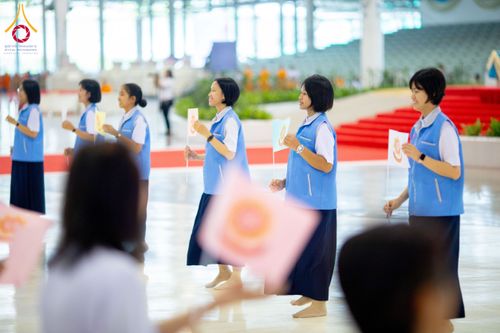 ภาพ No.209097:วันเสาร์ที่ 1 มีนาคม พ.ศ. 2568 สัมมนาใหญ่ ผู้นำบุญ 10,000 คน เพื่องานมหาสังฆทาน 40,000 กว่าวัดทั่วประเทศ ณ สภาธรรมกายสากล วัดพระธรรมกาย