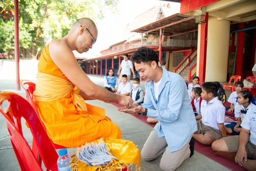 ภาพ No.189779:พิธีทอดผ้าป่าทำนุบำรุงศาสนสถาน ณ วัดอัมพวัน ต.สองพี่น้อง อ.สองพี่น้อง จ.สุพรรณบุรี ในโครงการธรรมยาตรา กตัญญูบูชา มหาปูชนียาจารย์ พระมงคลเทพมุนี(สด จนฺทสโร) พระผู้ปราบมาร อนุสรณ์สถาน 7 แห่ง ปีที่ 13 วันที่ 5 มกราคม พ.ศ. 2568